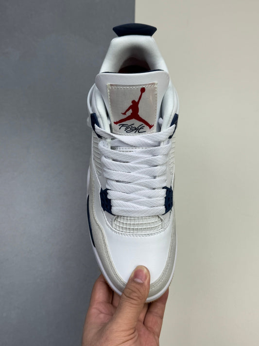 Air Jordan 4 Retro "Midnight Navy"